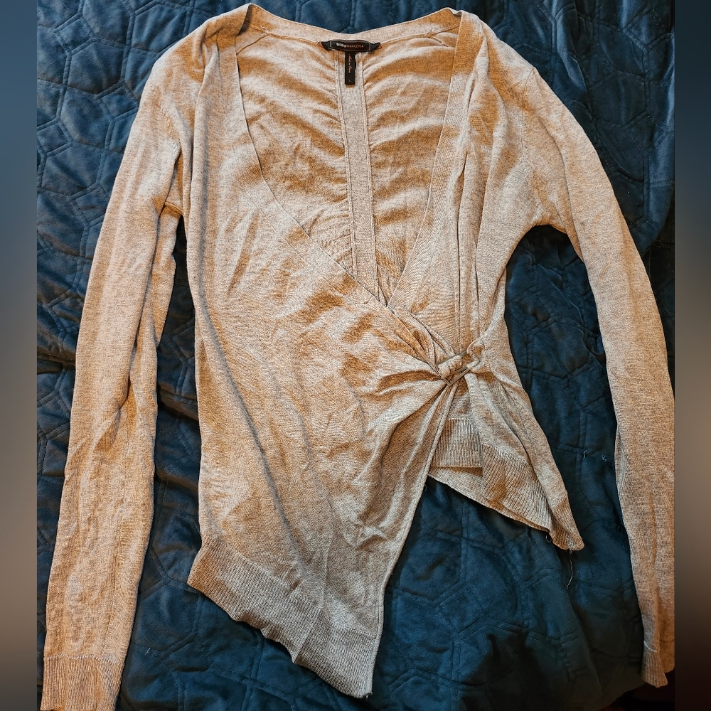 BCBGMaxAzria Light Gray Wrap Long Sleeve Asymmetrical Buckle Top